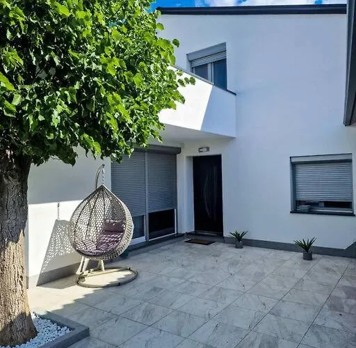 Infinity - Attractive For Rest And Relaxation * 트리발즈